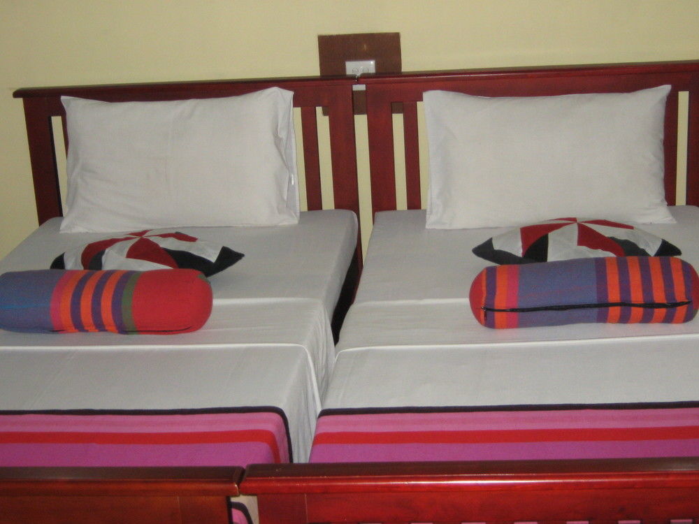 Zen Rooms Modern City Inn Negombo Eksteriør bilde