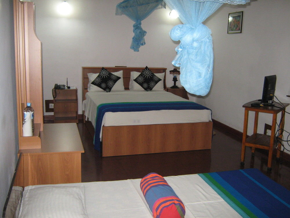 Zen Rooms Modern City Inn Negombo Eksteriør bilde