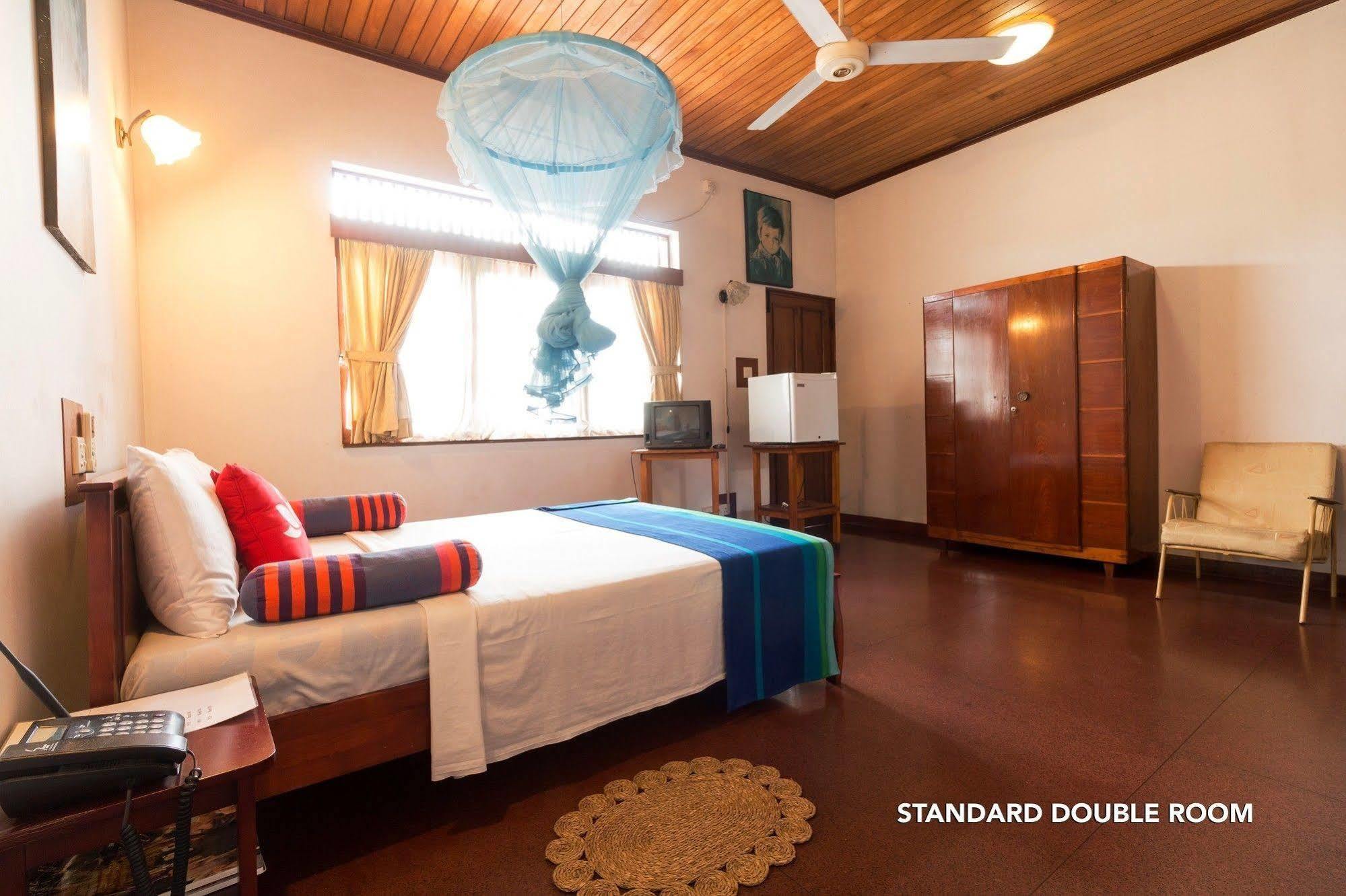 Zen Rooms Modern City Inn Negombo Eksteriør bilde